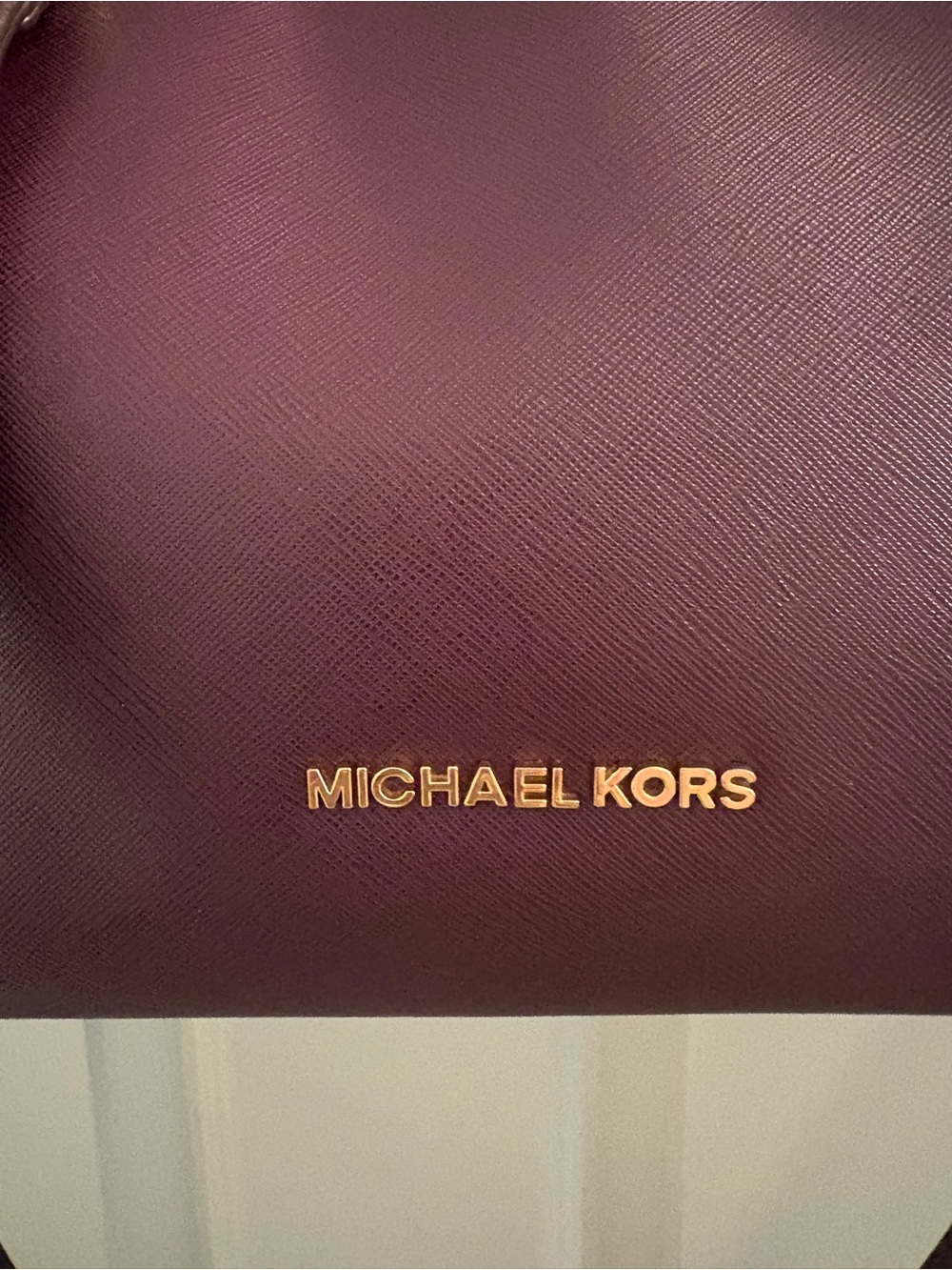 Michael Kors Plum Saffiano Shoulder Tote with wallet - Picture 2 of 7